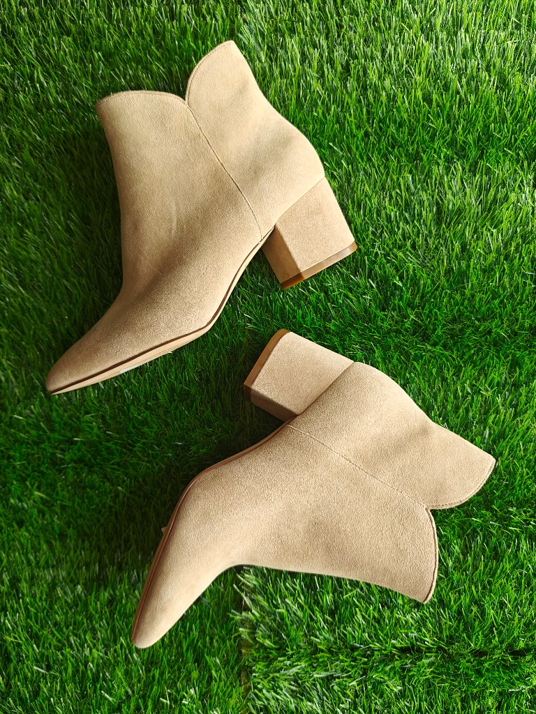 Women's Cole Haan Elyse Tan Ankle Booties (Size 6b)